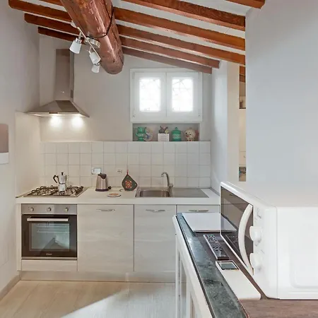 Apartment Duomo Portrait *